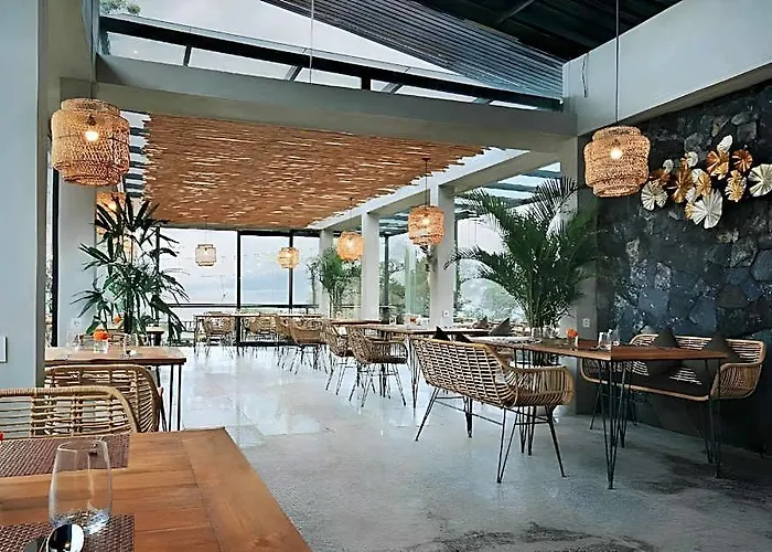 ホテル Pramana Zahill Kintamani バリ島